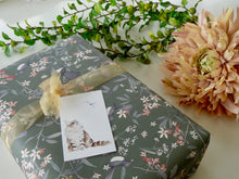 Load image into Gallery viewer, Narie Greeting Card